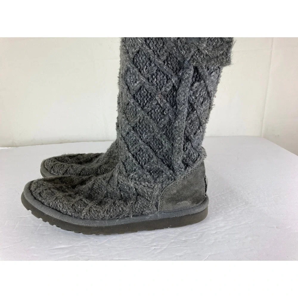 UGG Lattice Cardy Tall Knit Boots Womens 9 Grey Cable Knit Button
